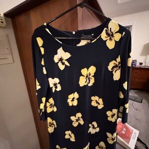 Chic Long Sleeve Dress with Yellow Floral Design